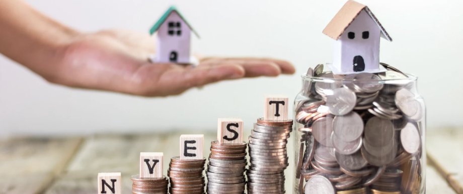 Immeubles belges avec ville et opportunités d'investissement.
